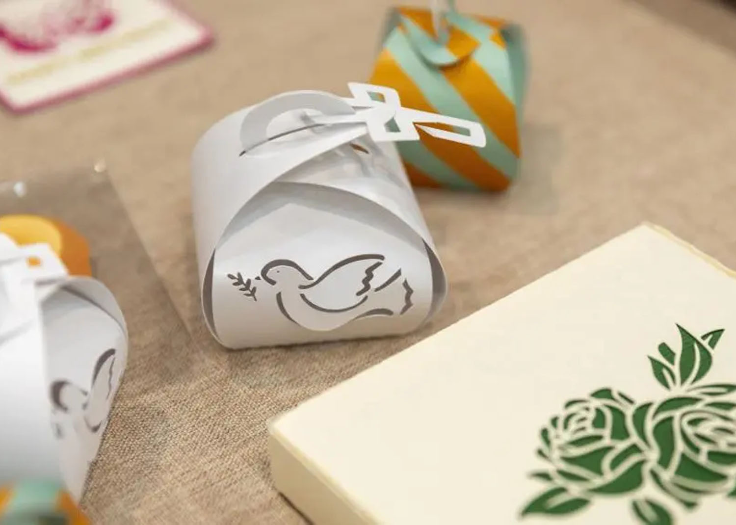 Silhouette Plotter da Taglio Cameo 5 Alpha Rosa